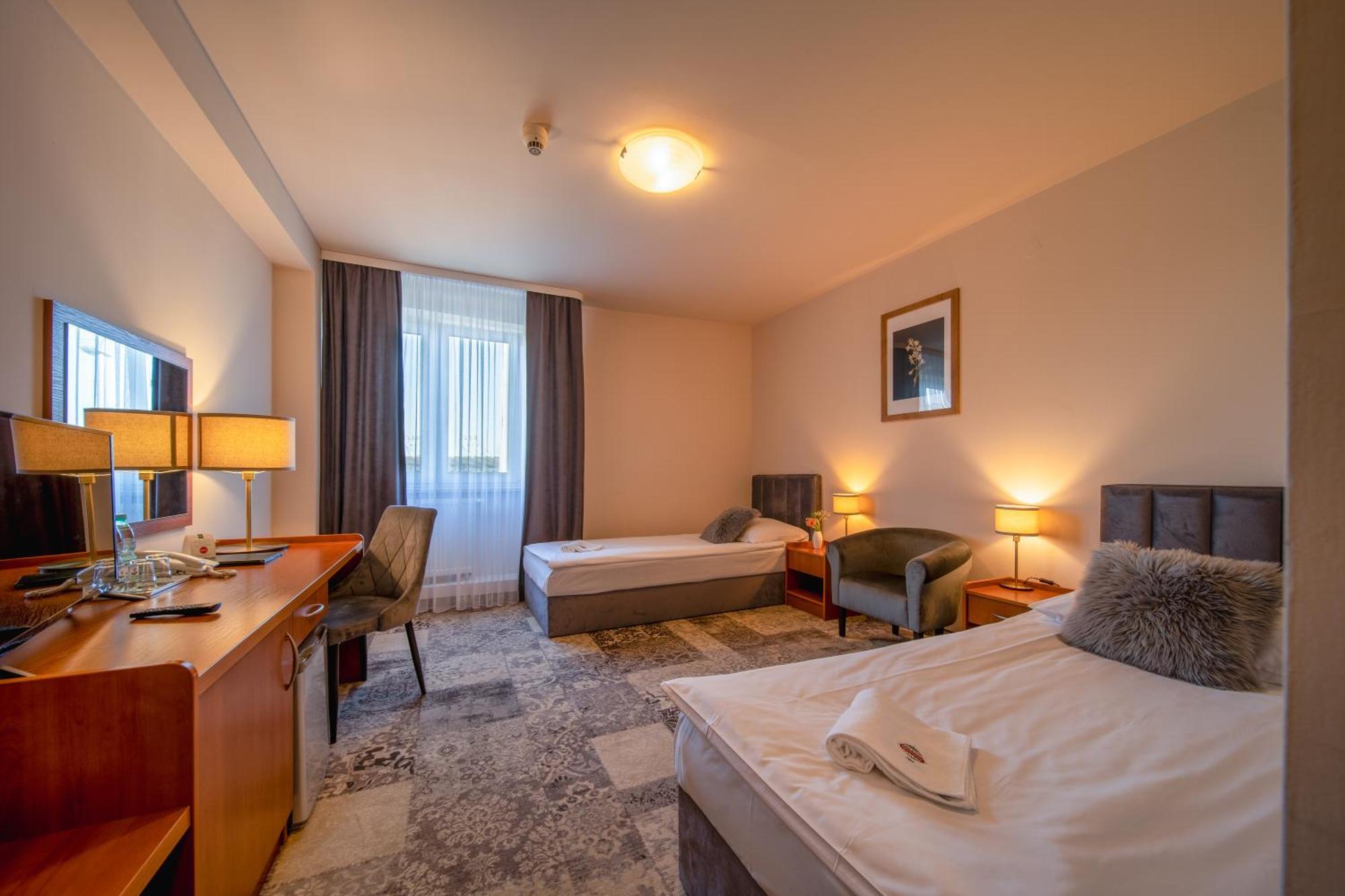 Hotel Gromada Radom Centrum מראה חיצוני תמונה